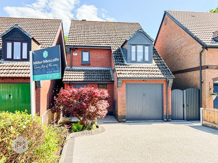 3 Bedroom Detached House For Sale In Claydon Gardens, Rixton, Warrington, Cheshire, WA3
