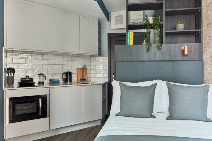 Studio To Rent In Crossharbour Plaza, London, E14