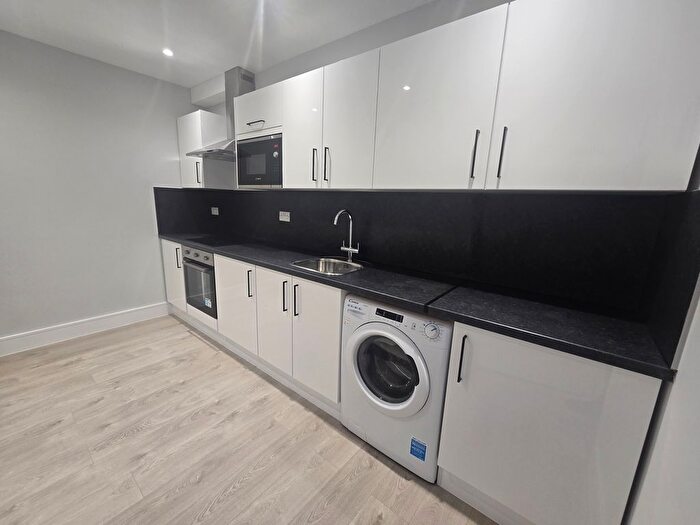 Studio To Rent In Brentmead Place, North Circular Road, Brent Cross, London, NW11