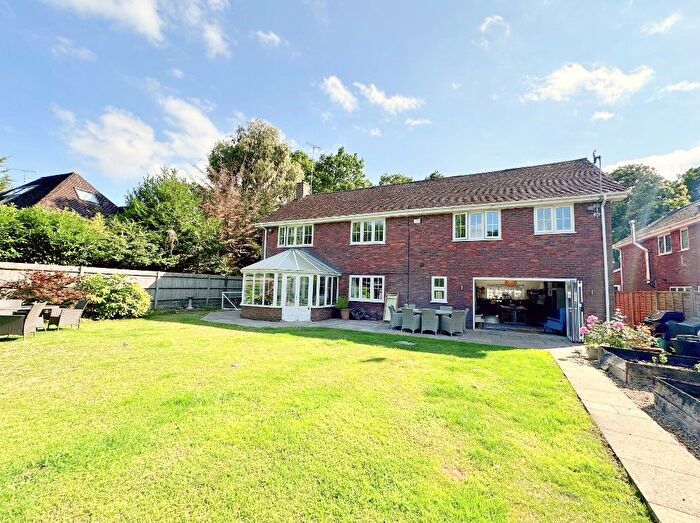 5 Bedroom Detached House To Rent In Springfield Road, Camberley, GU15