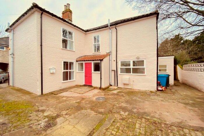 3 Bedroom Property To Rent In Eagle Walk, Norwich, NR2