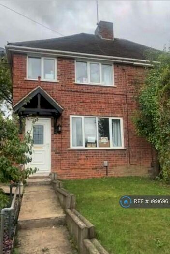 3 Bedroom Semi-Detached House To Rent In Rodway Road, Tilehurst, Reading, RG30