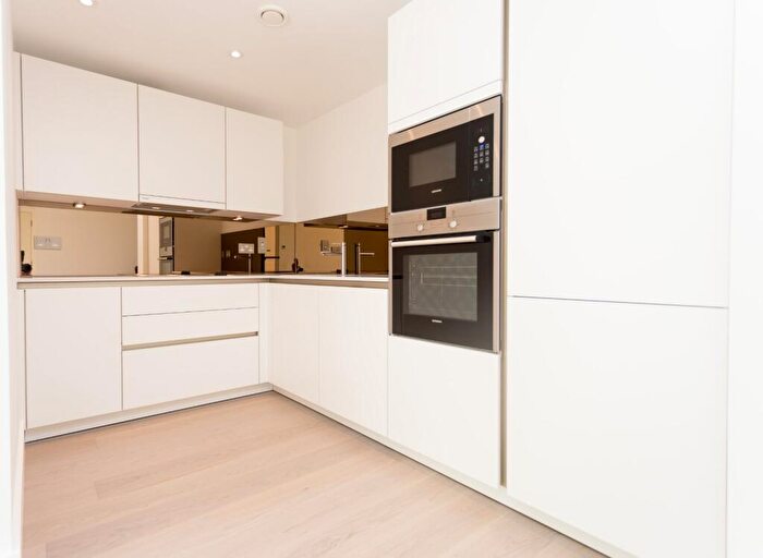 2 Bedroom Apartment For Sale In Quebec Way, London, Greater London, SE16