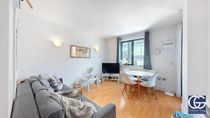 1 Bedroom Apartment To Rent In Londinium Tower, Mansell Street, E1