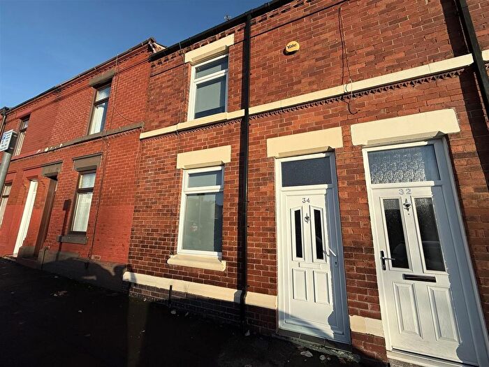 3 Bedroom Terraced House For Sale In Oxford Street, St. Helens, WA10