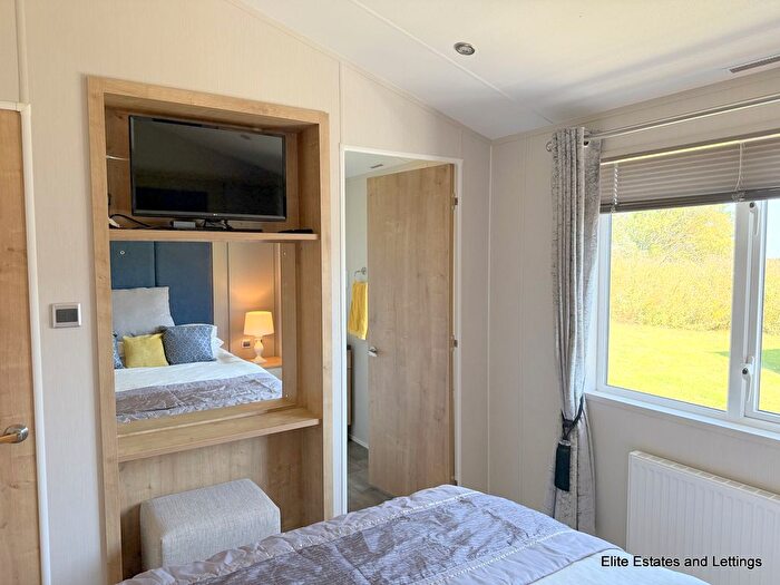 2 Bedroom Detached Bungalow For Sale In Mariners Rise, Sandy Bay Holiday Park, NE63