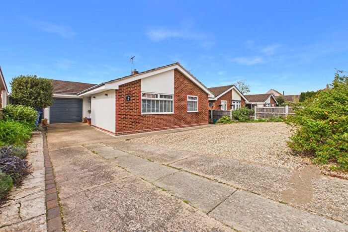 3 Bedroom Detached Bungalow For Sale In Park Close, Sudbury, CO10