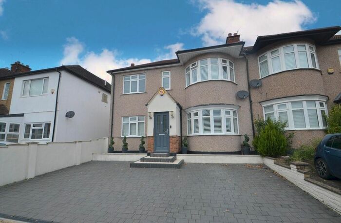 4 Bedroom Semi-Detached House To Rent In Chelston Road, Ruislip, HA4