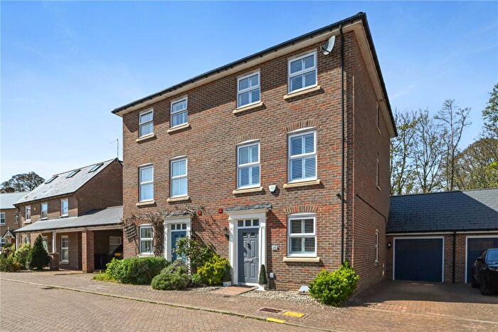 3 Bedroom Semi Detached House For Sale In Gill Edge, Stansted, Essex, CM24