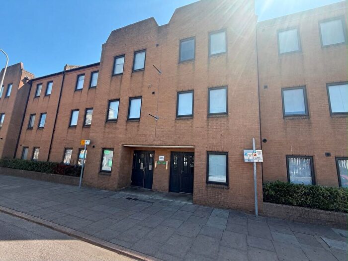 2 Bedroom Flat For Sale In Lincoln Road, Peterborough, PE1