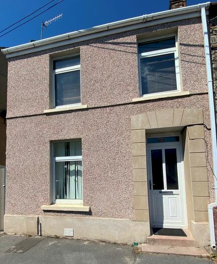 3 Bedroom Semi-Detached House To Rent In Pemberton Road, Llanelli, SA14