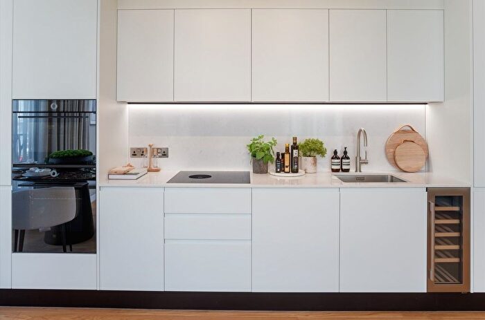 1 Bedroom Flat For Sale In Great Portland Street, Marylebone, London, W1W