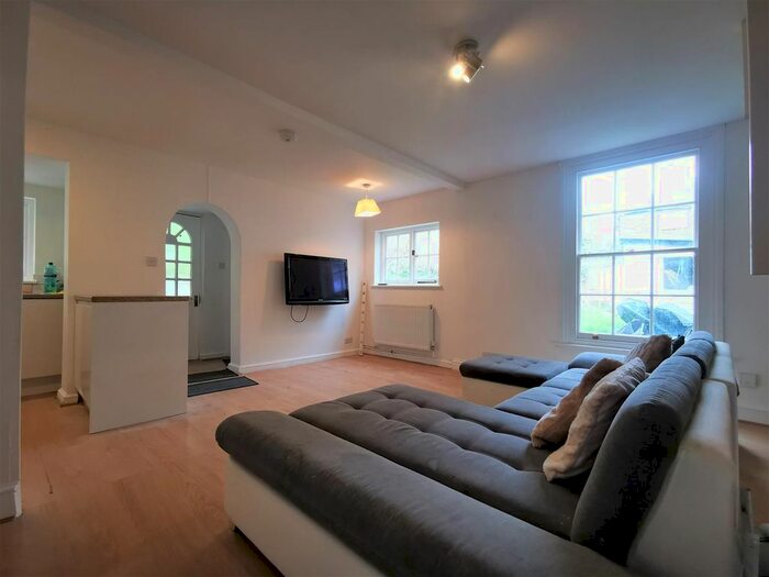 2 Bedroom Property To Rent In Athol Terrace, Dover, CT16