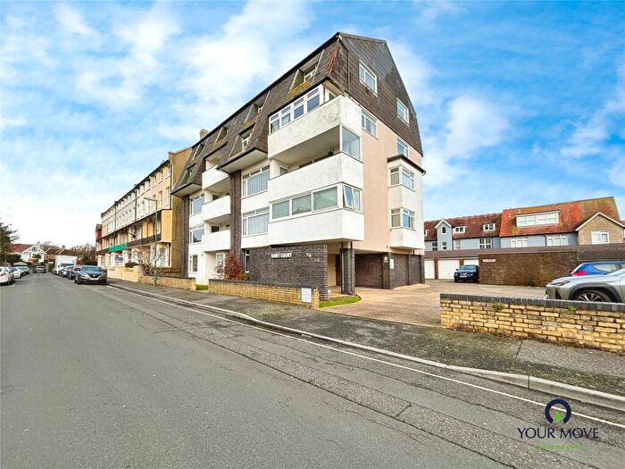 2 Bedroom Flat To Rent In Albert Road, Bognor Regis, West Sussex, PO21