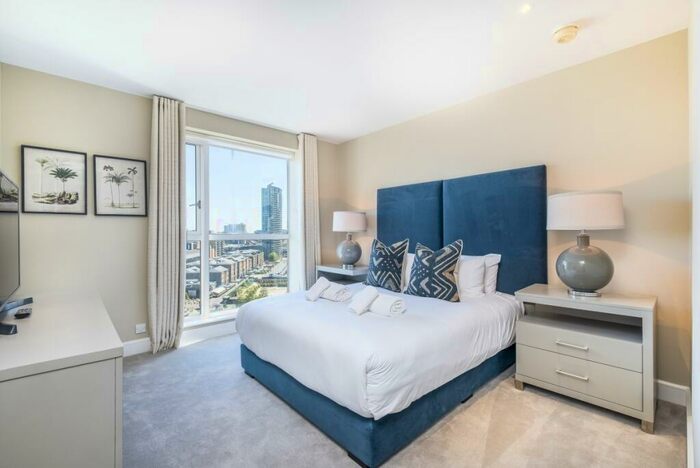 2 Bedroom Apartment To Rent In Westferry Circus, E14