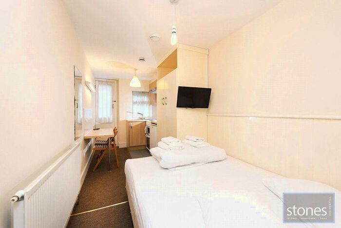 Studio To Rent In Belsize Avenue, London, NW3