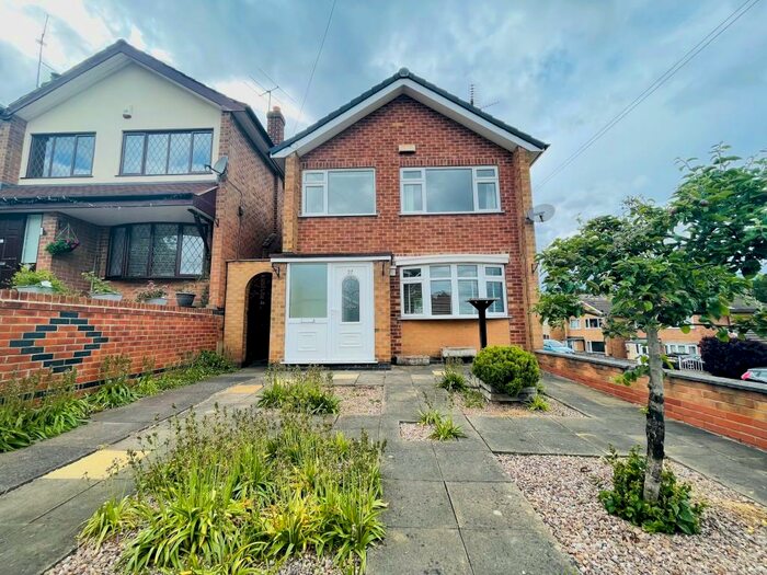 3 Bedroom House To Rent In Freda Avenue, Nottingham, NG4