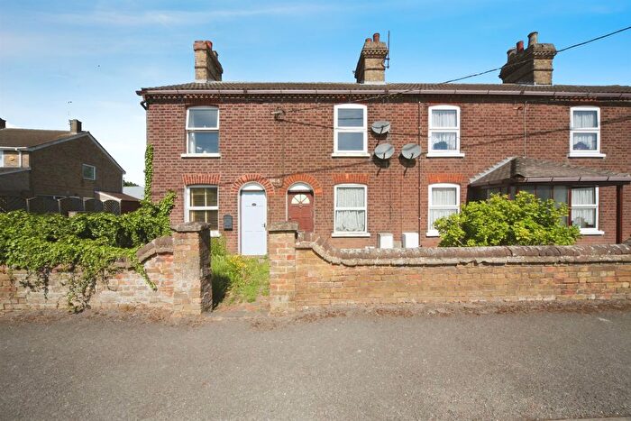 1 Bedroom Terraced House For Sale In Harlington Road, Sundon, Luton, LU3