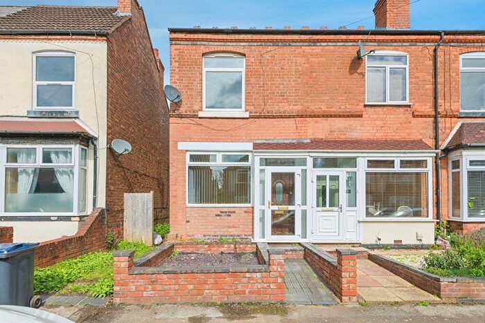 3 Bedroom End Of Terrace House For Sale In Lime Grove, Sutton Coldfield, B73