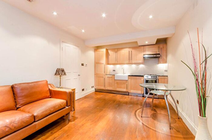 2 Bedroom Flat To Rent In Ifield Road, South Kensington, London, SW10