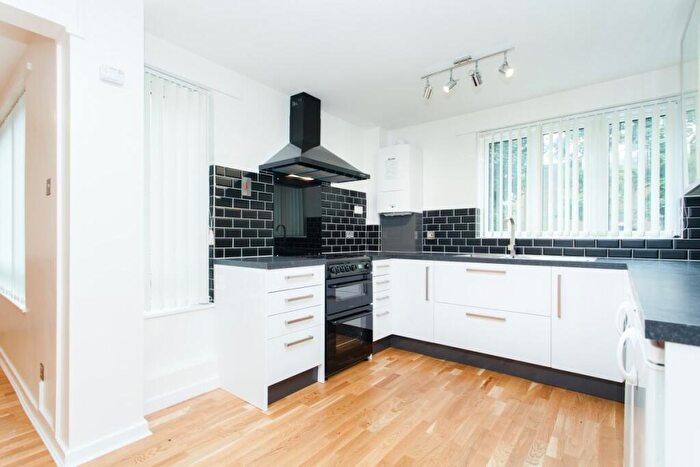 2 Bedroom Flat To Rent In Burder Close, Dalston Kingsland, N1