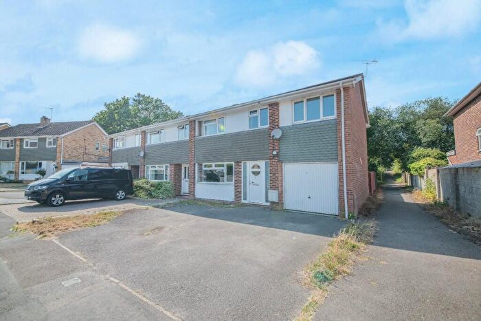 5 Bedroom Semi-Detached House For Sale In Latham Road, Fair Oak, Eastleigh, SO50