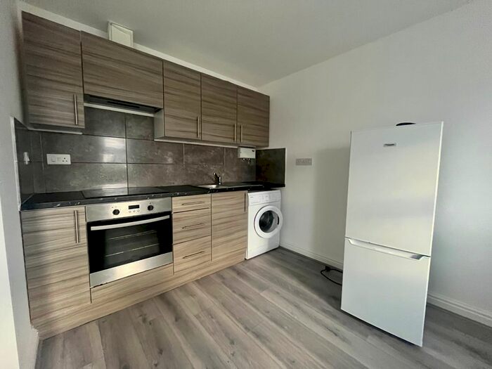 1 Bedroom Studio To Rent In Thynne Street, West Bromwich, B70