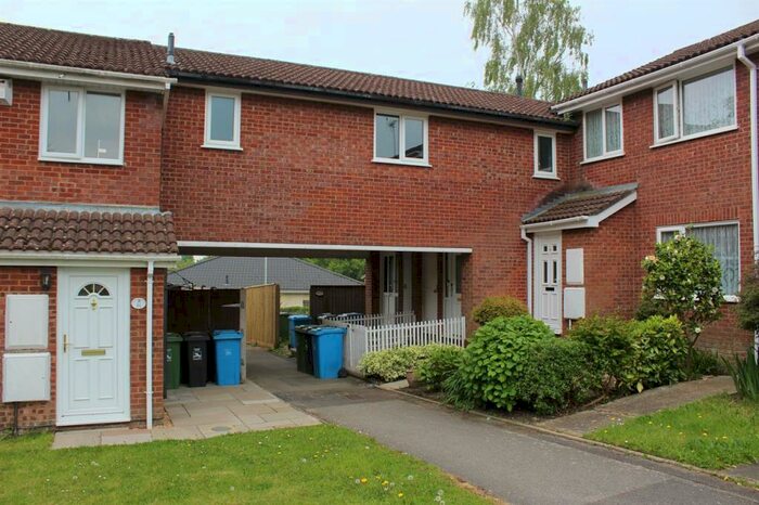 1 Bedroom Apartment To Rent In Sycamore Close, Poole, BH17