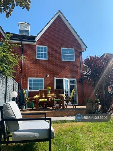 3 Bedroom Semi-Detached House To Rent In The Avenue, St. Marys Island, Chatham, ME4