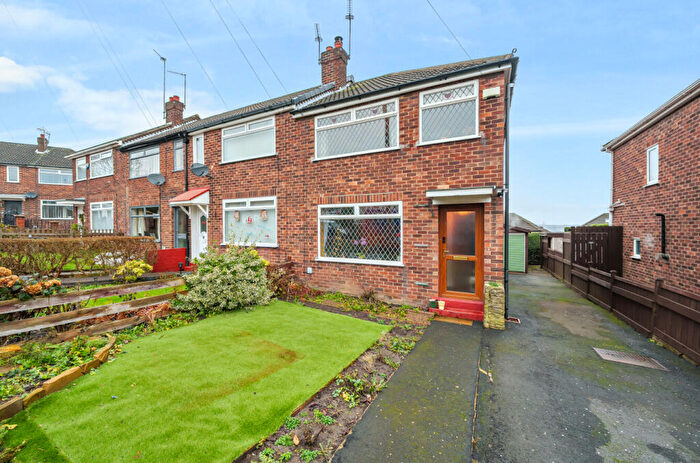 3 Bedroom End Of Terrace House For Sale In Parkville Place, Leeds, West Yorkshire, LS13