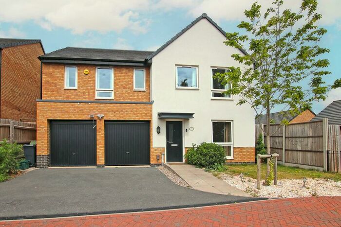 5 Bedroom Detached House To Rent In Vickers Close, Gedling, Nottingham, NG4