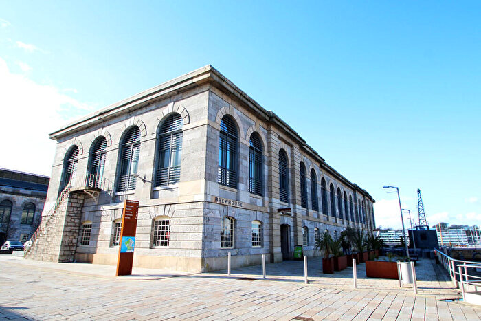 2 Bedroom Apartment To Rent In Royal William Yard, Plymouth, PL1