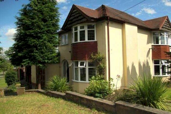 4 Bedroom House To Rent In Eachelhurst Road, Birmingham, West Midlands, B24