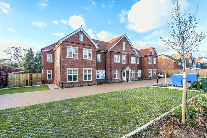 1 Bedroom Flat To Rent In Gresham Road, Oxted, Surrey RH8