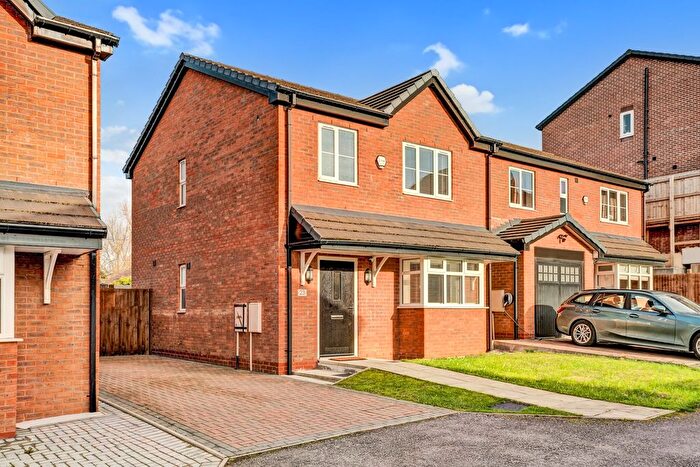 3 Bedroom Detached House For Sale In Meadowbrook Rise, Blackburn, BB2