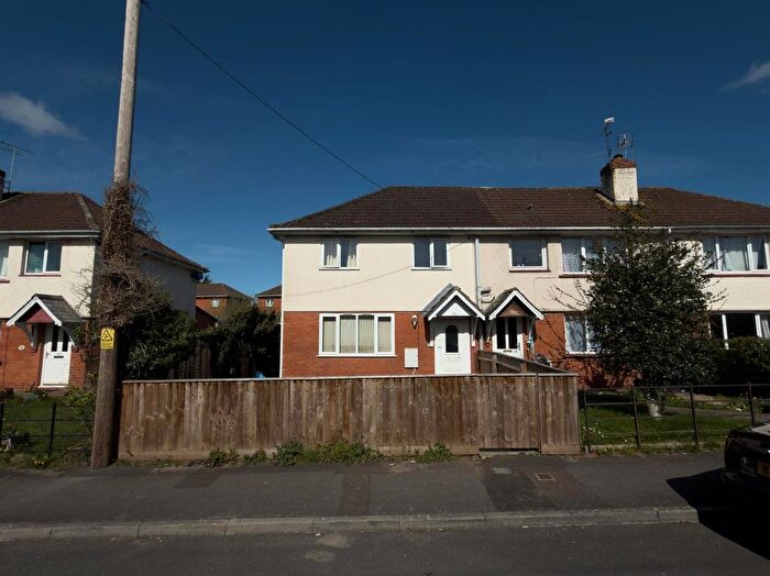 3 Bedroom Semi Detached House For Sale In Brendon Road, Wellington, TA21