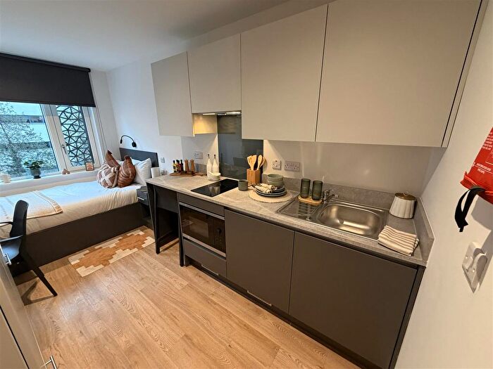 Studio To Rent In St James Boulevard, Newcastle Upon Tyne, NE4