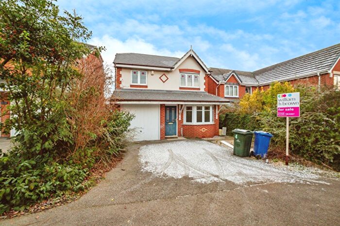 4 Bedroom Detached House For Sale In Lawnwood Drive, Goldthorpe, Rotherham, S63