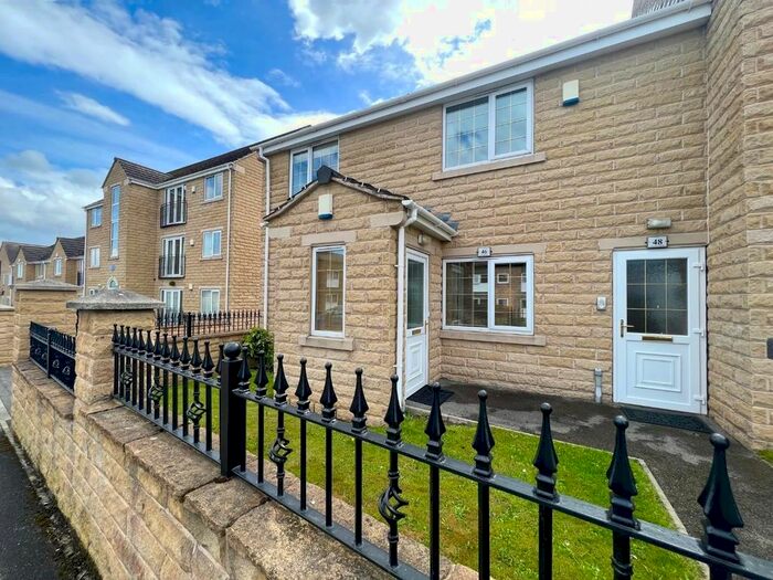 2 Bedroom Flat For Sale In Kinsey Road, High Green, Sheffield, S35