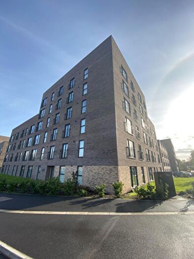 2 Bedroom Flat To Rent In Talbot Road, M32