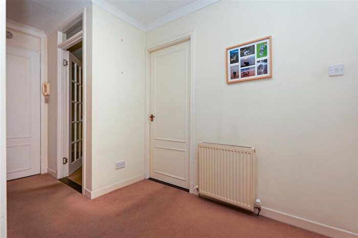 2 Bedroom Flat For Sale In Kirkinner Road, Mount Vernon, Glasgow, G32