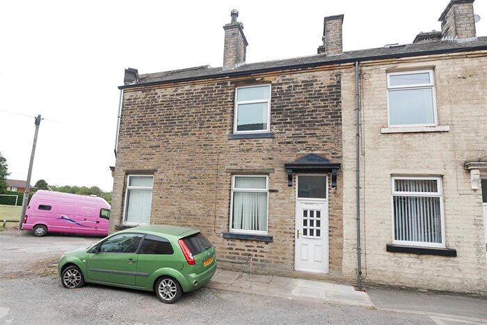 2 Bedroom End Of Terrace House To Rent In Terry Road, Low Moor, Bradford, BD12