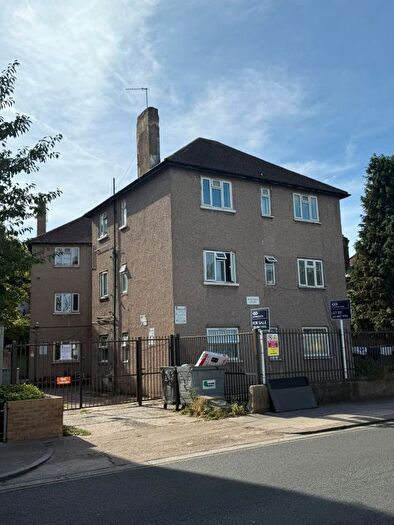 2 Bedroom Flat To Rent In Western Court, UB2