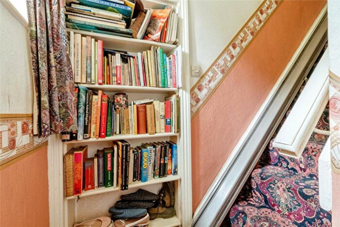 3 Bedroom Terraced House For Sale In Netherwood Road, Burnley, Lancashire, BB10