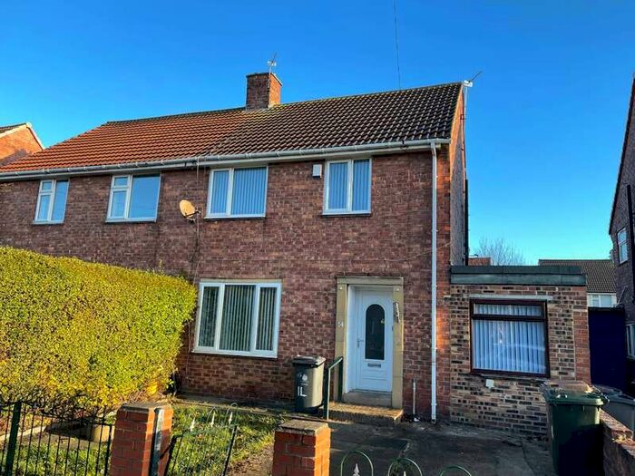 4 Bedroom Semi-Detached House To Rent In Woolsington Road, North Shields, NE29
