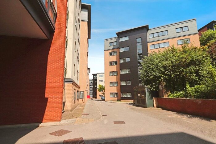 4 Bedroom Flat For Sale In Edward Street, Sheffield, S3
