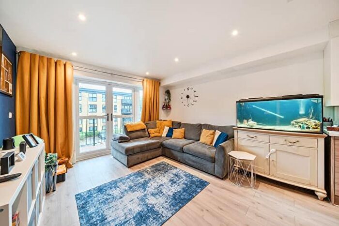 1 Bedroom Flat For Sale In Chilton House, Stevenage, Hertfordshire, SG1