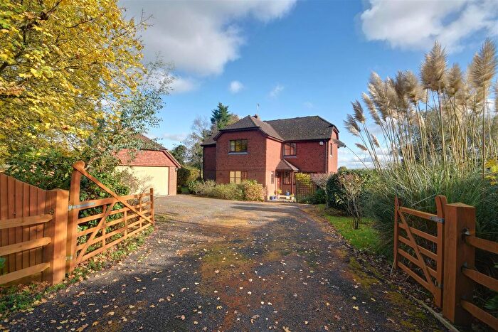 4 Bedroom Detached House For Sale In Lomas Lane, Sandhurst, Cranbrook, TN18