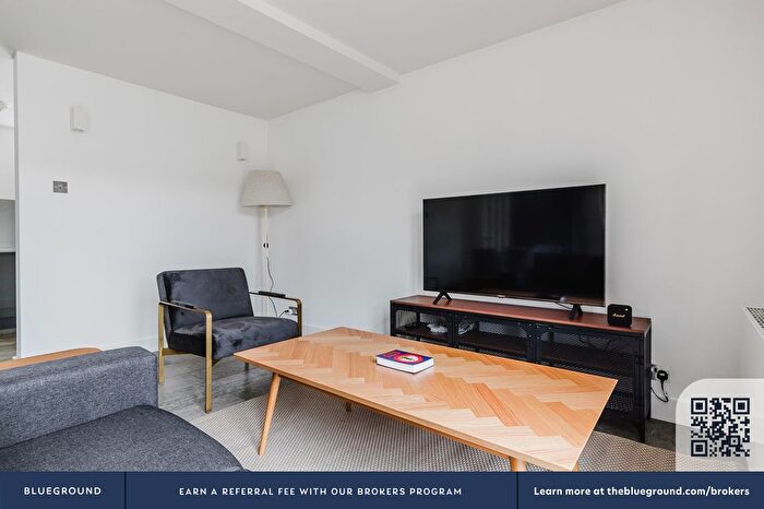 2 Bedroom Flat To Rent In Clerkenwell, London, EC1V