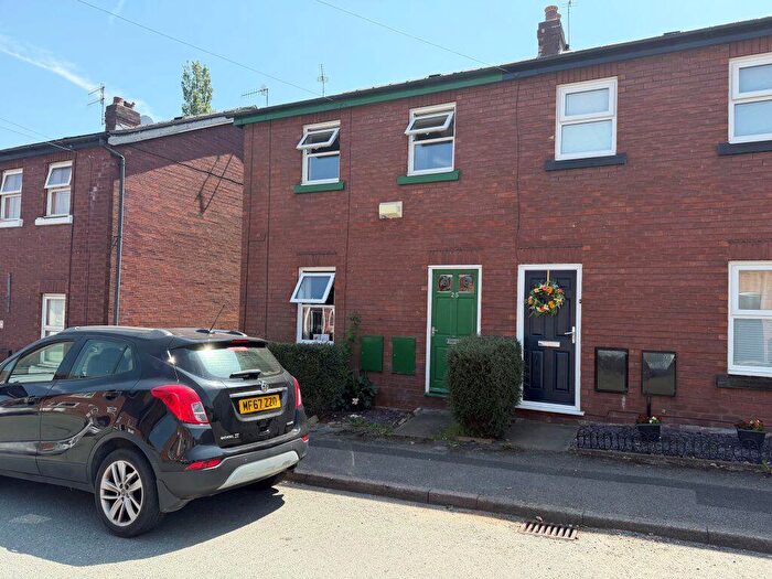 3 Bedroom Terraced House To Rent In Coronation Street, Macclesfield, SK11